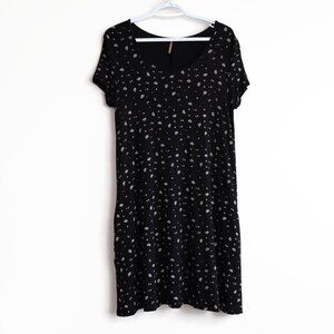 Size M - Black & Tan Dress with Pockets - Lots of Stretch